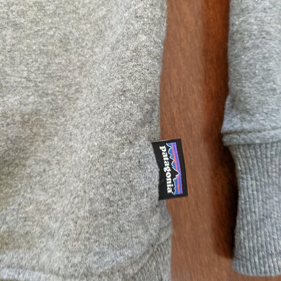 Patagonia men's gray sweatshirt in size small - Picture 5 of 8